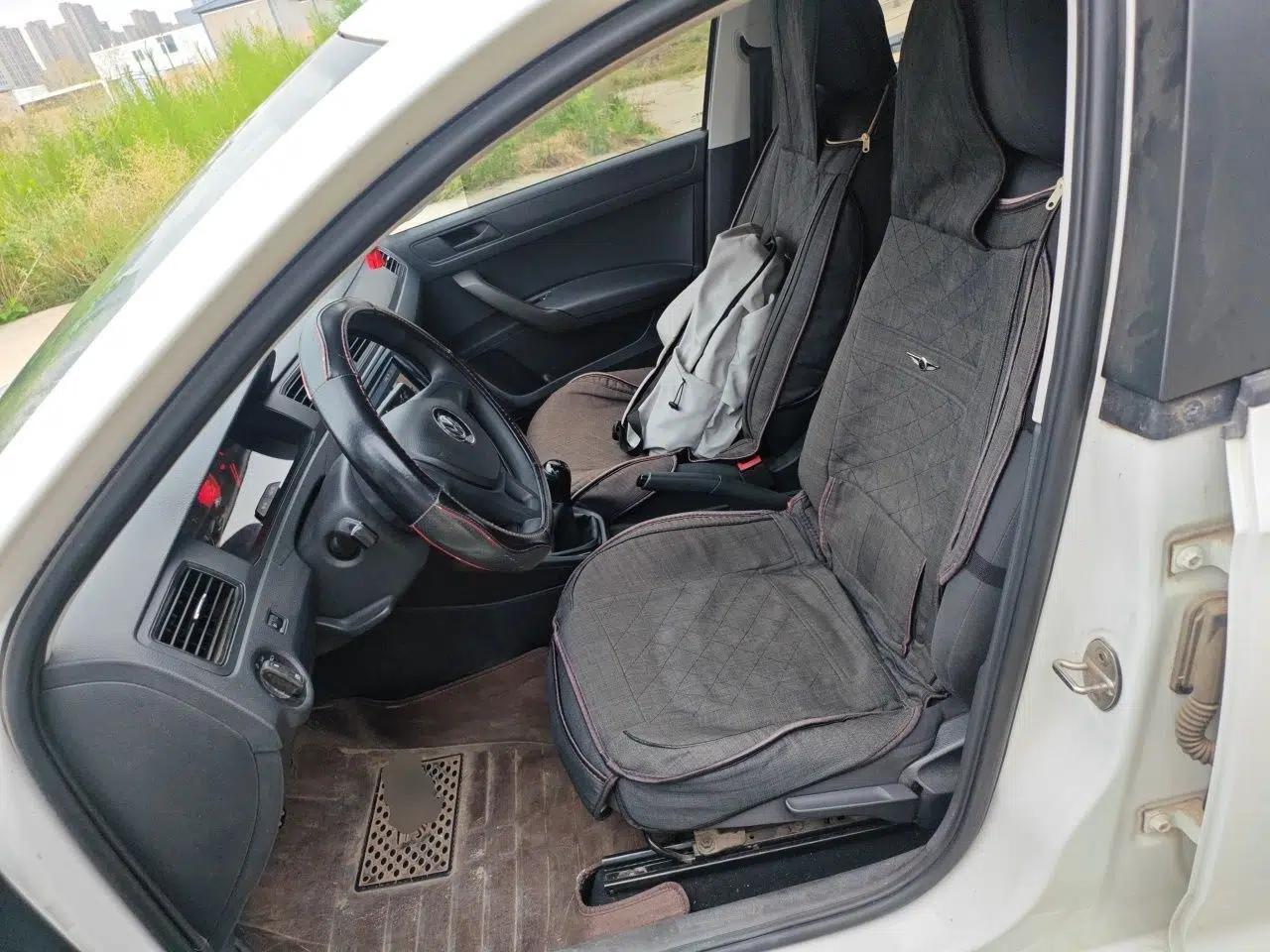 Volkswagen Santana 2018 1.5L Manual Fashion Edition — миниатюра 15