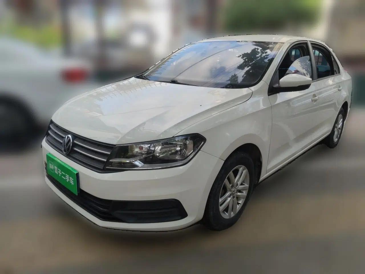 Volkswagen Santana 2018 1.5L Manual Fashion Edition — миниатюра 1