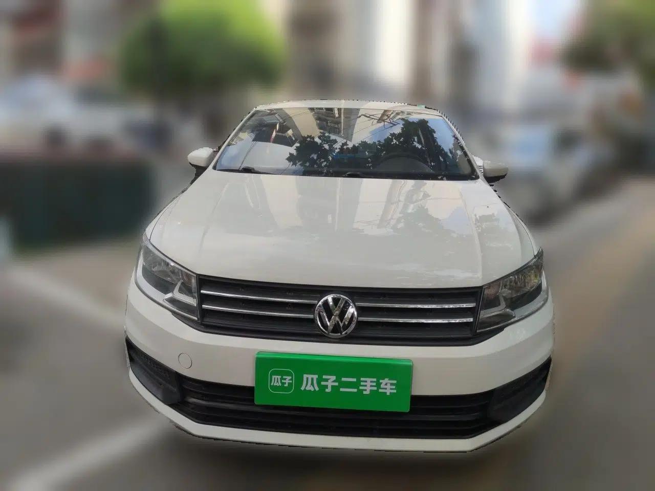 Volkswagen Santana 2018 1.5L Manual Fashion Edition — миниатюра 2