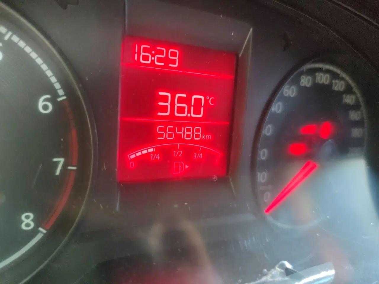 Volkswagen Santana 2018 1.5L Manual Fashion Edition — миниатюра 12