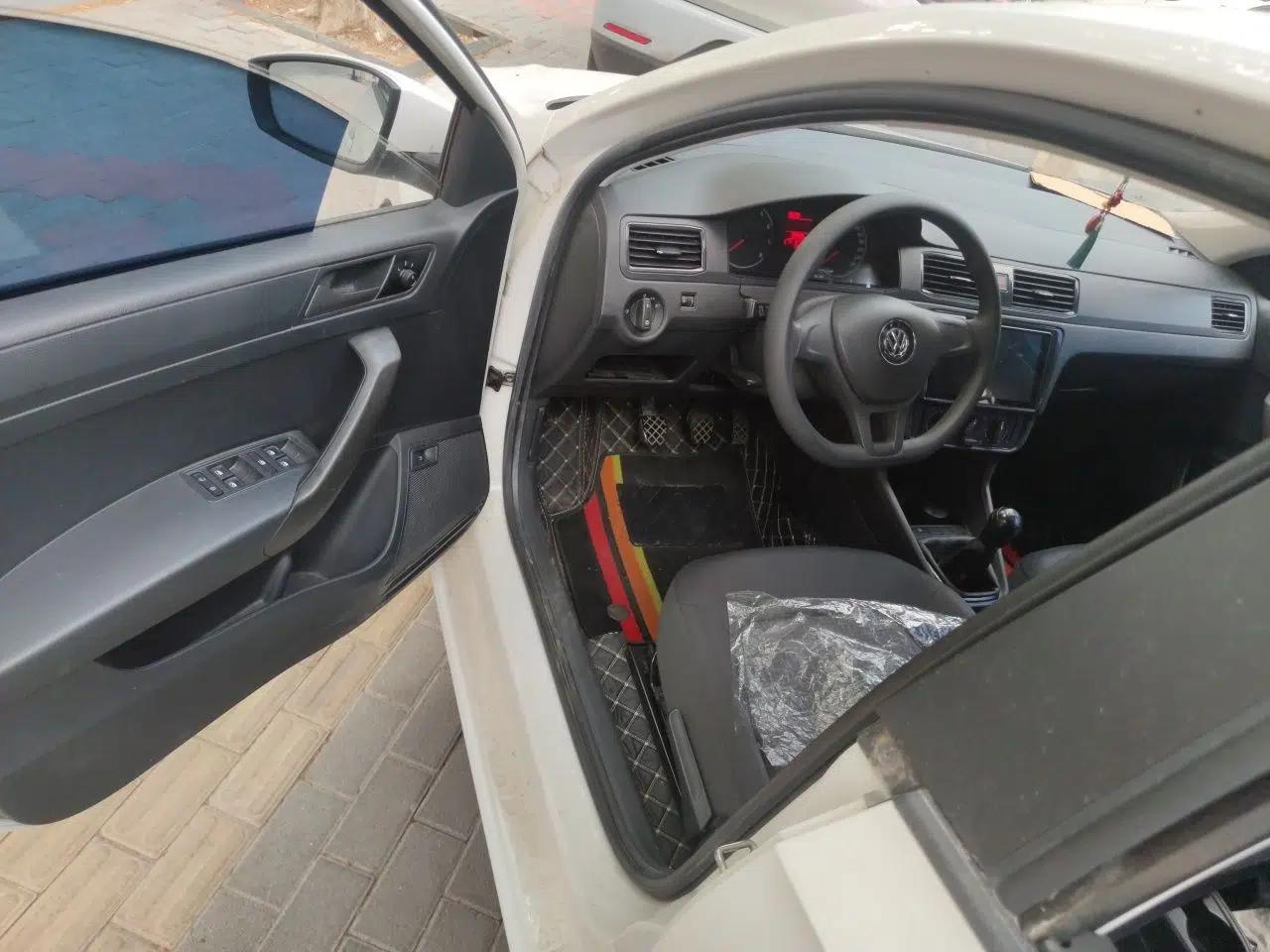 Volkswagen Santana 2018 1.5L Manual Fashion Edition — миниатюра 16