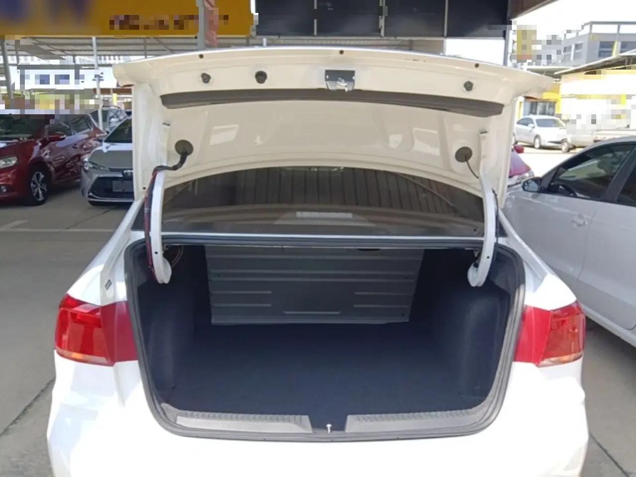 Volkswagen Santana 2021 1.5L Automatic Fashion Edition — миниатюра 22