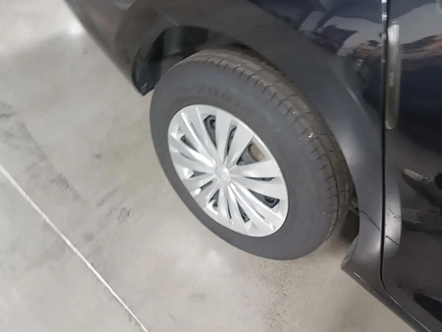 Volkswagen Santana 2021 1.5L Automatic Fashion Edition — миниатюра 16