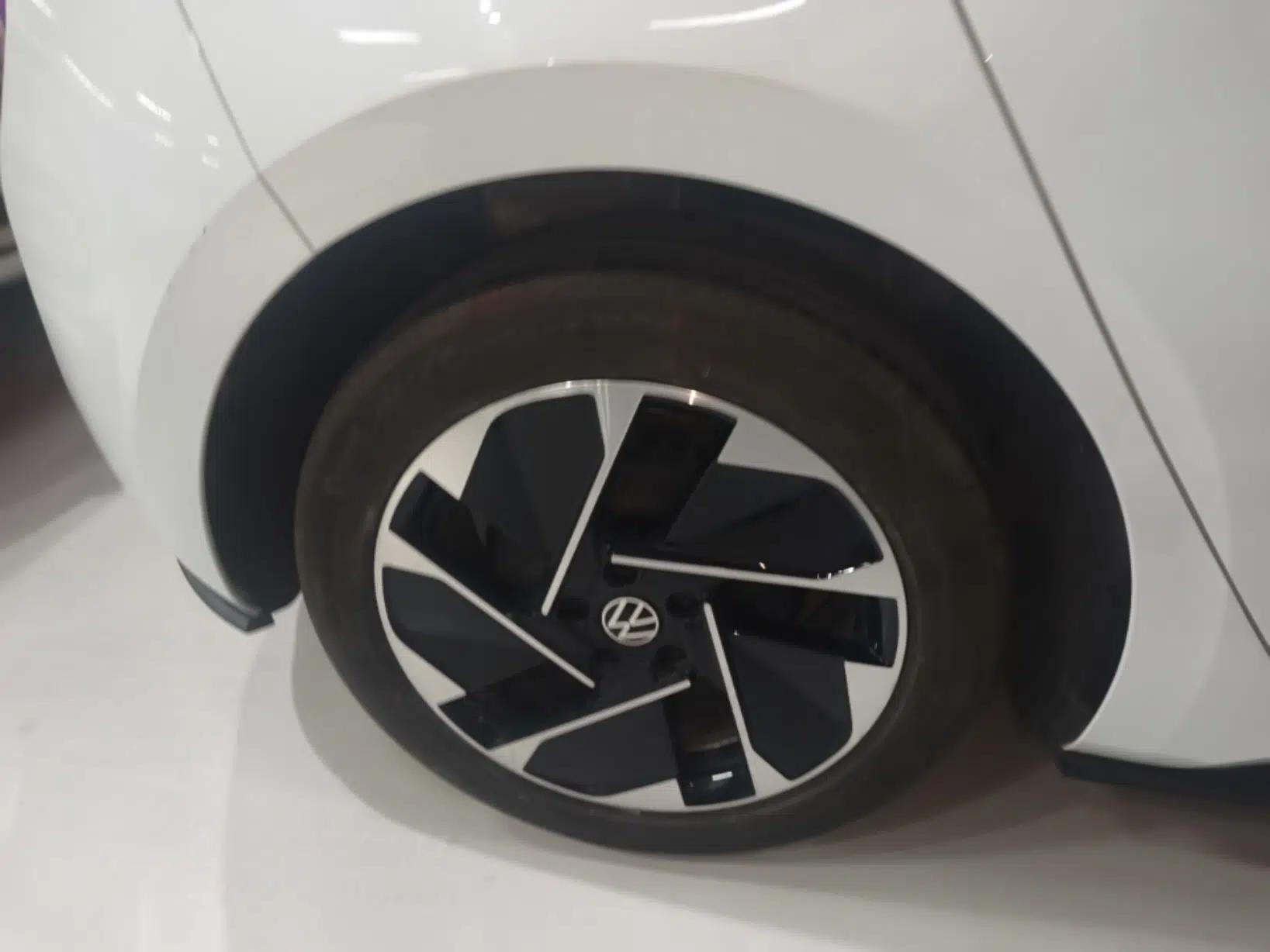 Volkswagen ID.3 2023 Pure Smart Edition — миниатюра 11