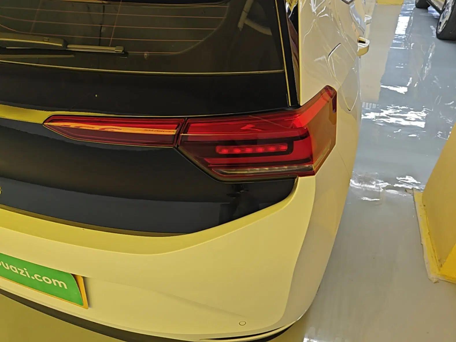 Volkswagen ID.3 2025 Smart Edition Outstanding Model — миниатюра 9