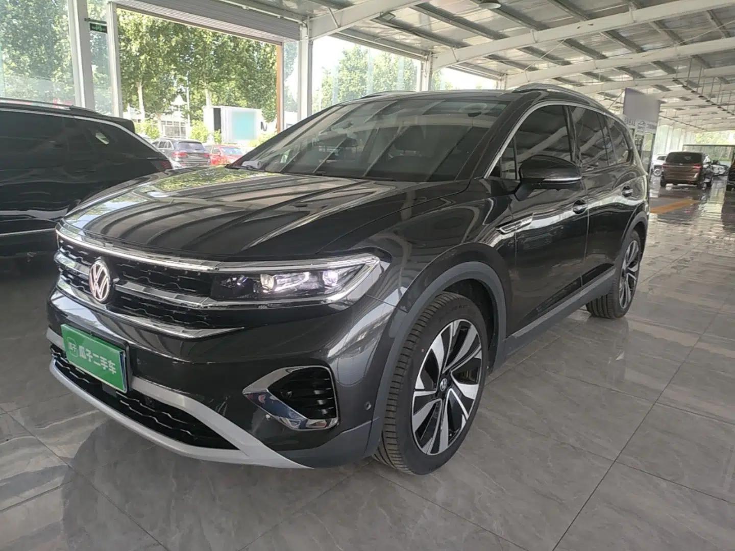 Volkswagen Talagon 2023 Facelift 380TSI All-Wheel-Drive Luxury Jiajing Pro 6-Seater — миниатюра 1