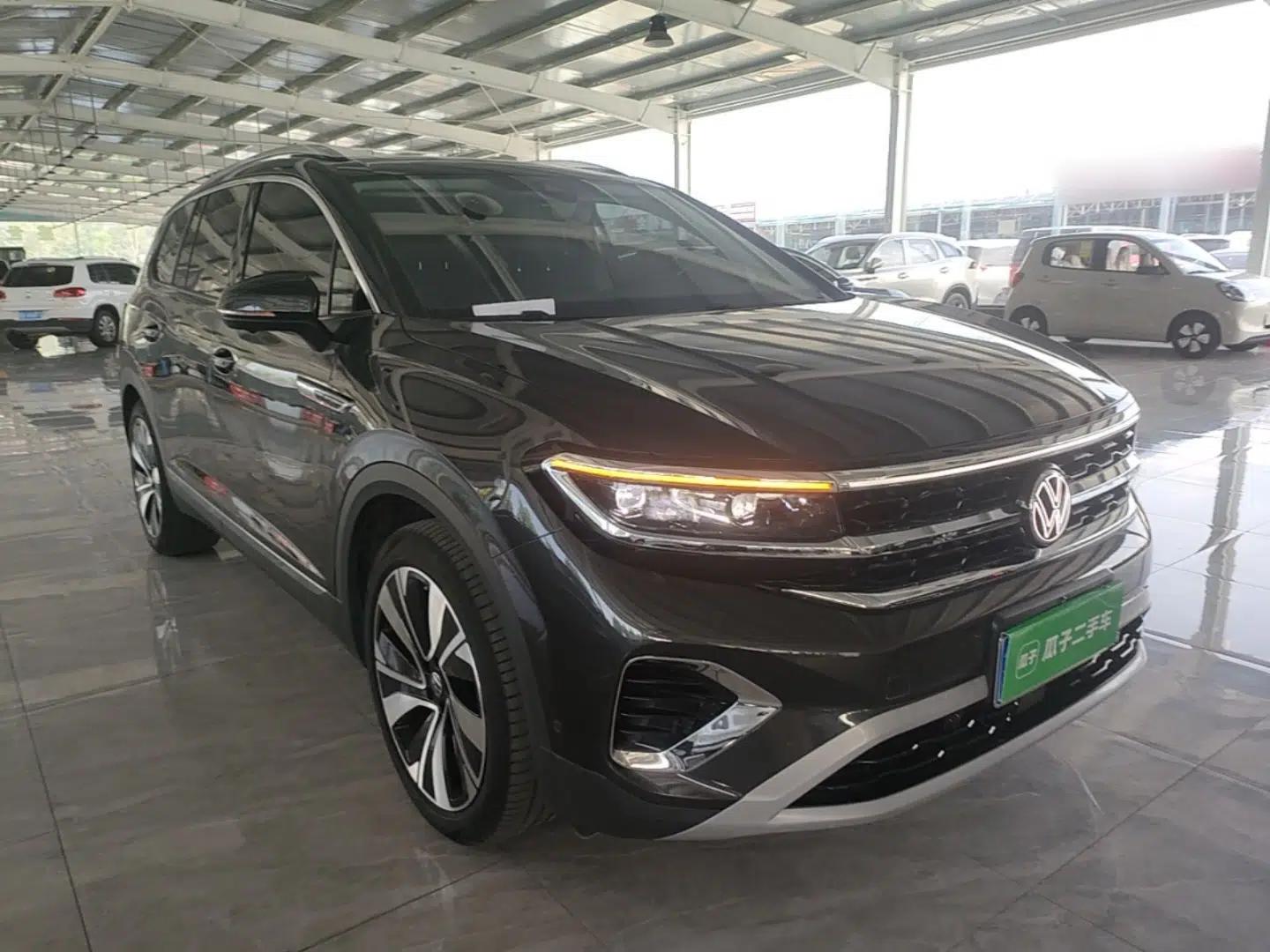 Volkswagen Talagon 2023 Facelift 380TSI All-Wheel-Drive Luxury Jiajing Pro 6-Seater — миниатюра 3