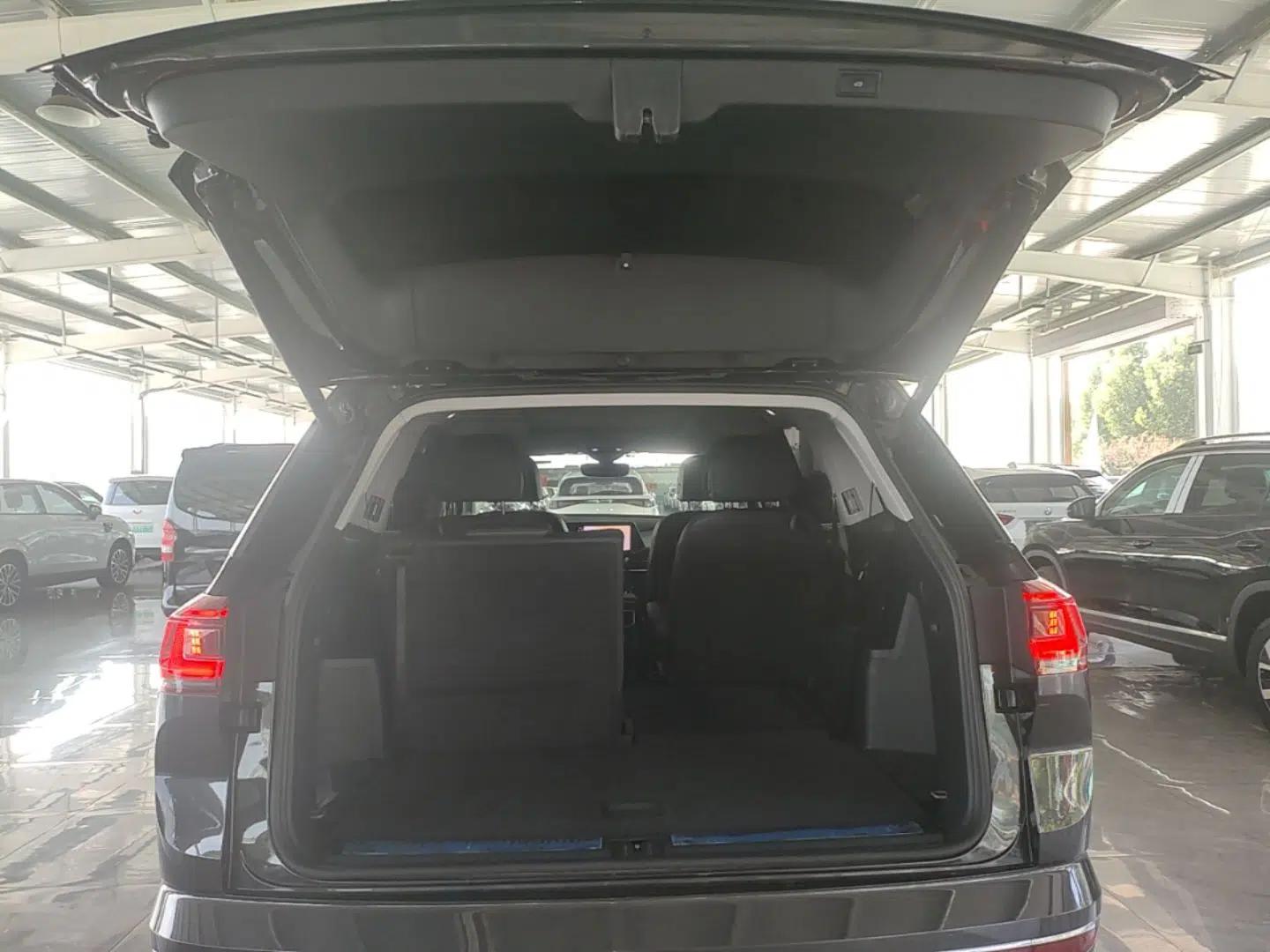 Volkswagen Talagon 2023 Facelift 380TSI All-Wheel-Drive Luxury Jiajing Pro 6-Seater — миниатюра 22