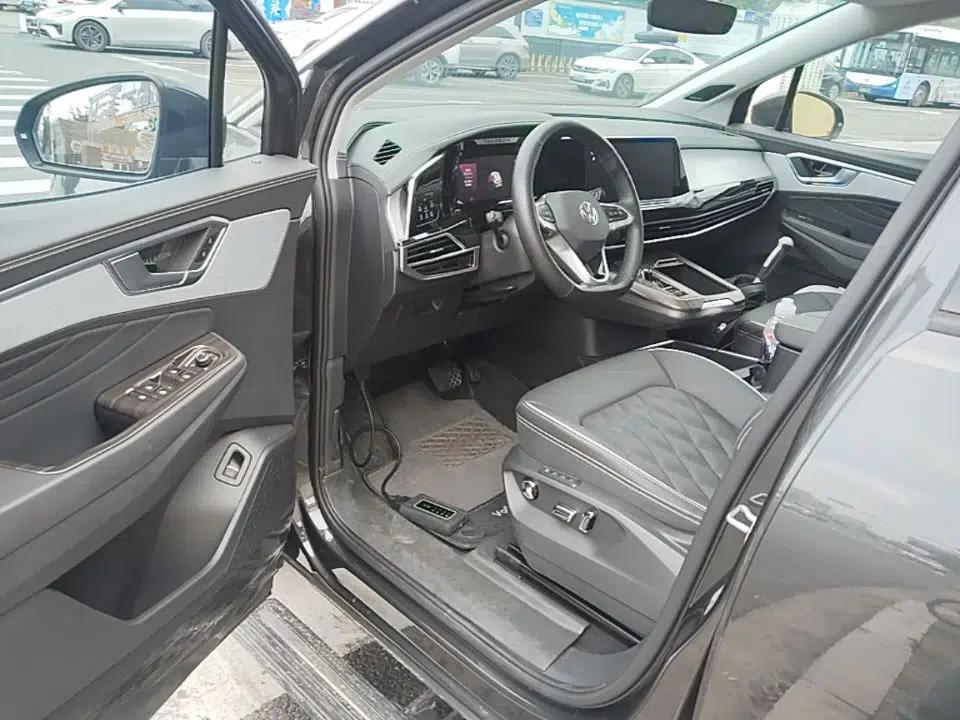 Volkswagen Talagon 2024 530TSI Four-Wheel-Drive Flagship Shengjing Edition Pro 6-Seater — миниатюра 23