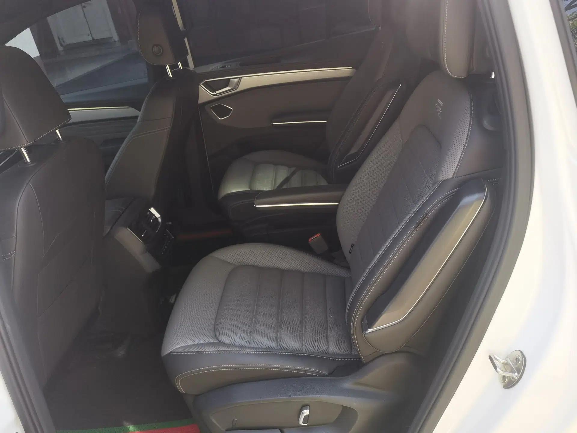 Volkswagen Talagon 2021 380TSI Four-Wheel Drive R-Line Touareg Edition — миниатюра 17