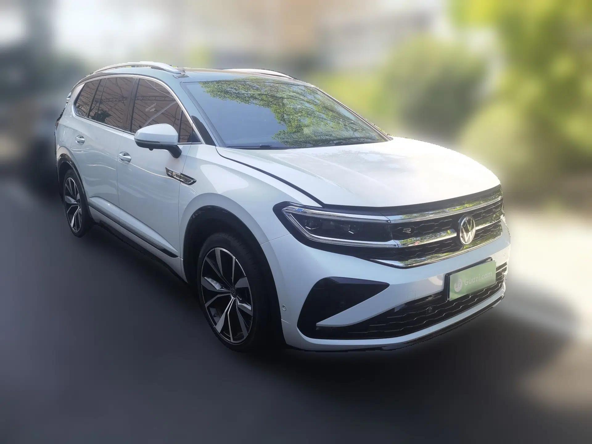 Volkswagen Talagon 2021 380TSI Four-Wheel Drive R-Line Touareg Edition — миниатюра 3
