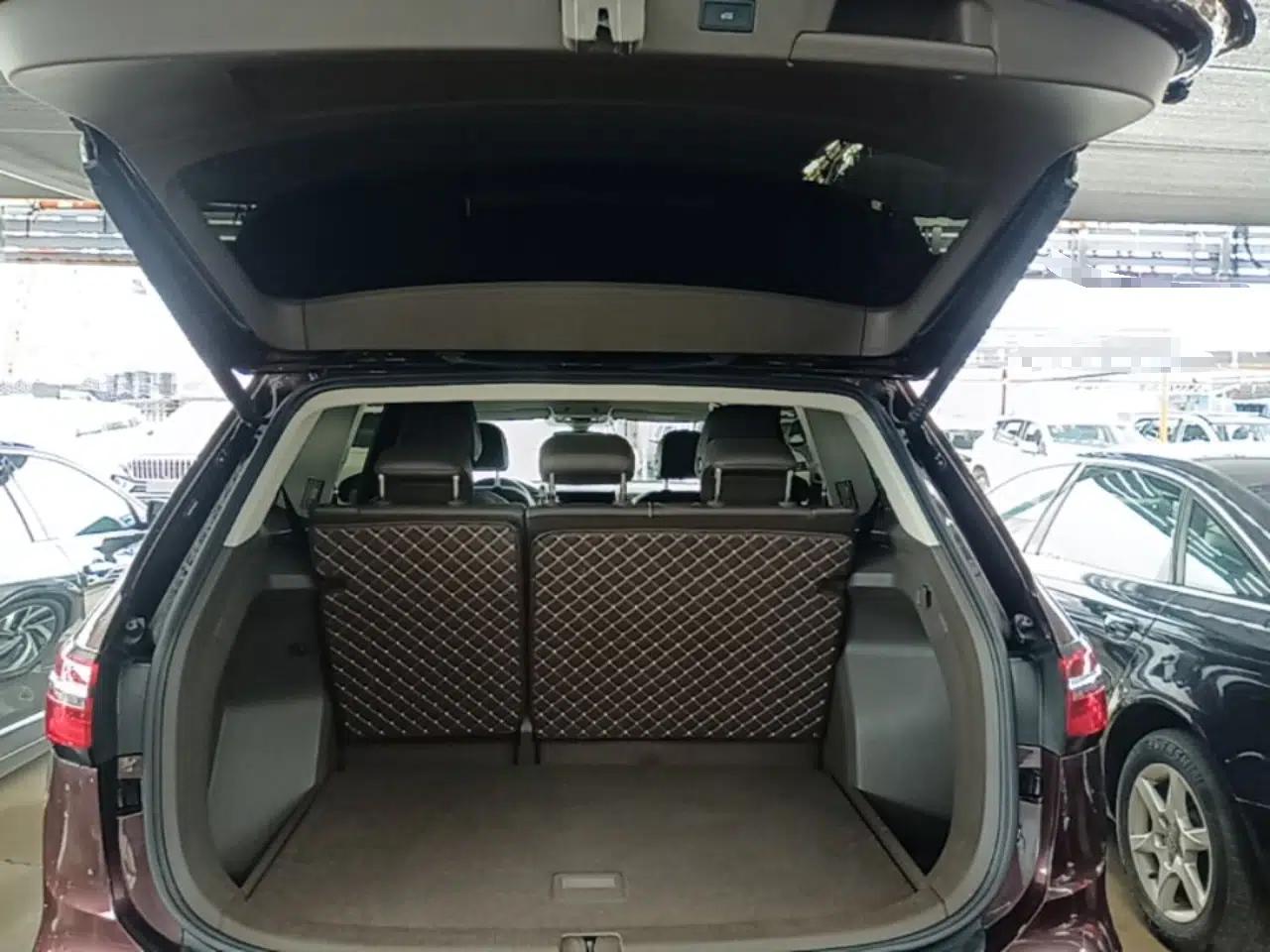 Volkswagen Viloran 2023 380TSI Luxury Edition — миниатюра 27