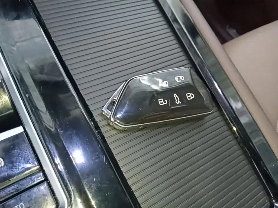 Volkswagen Viloran 2023 380TSI Luxury Edition — миниатюра 28
