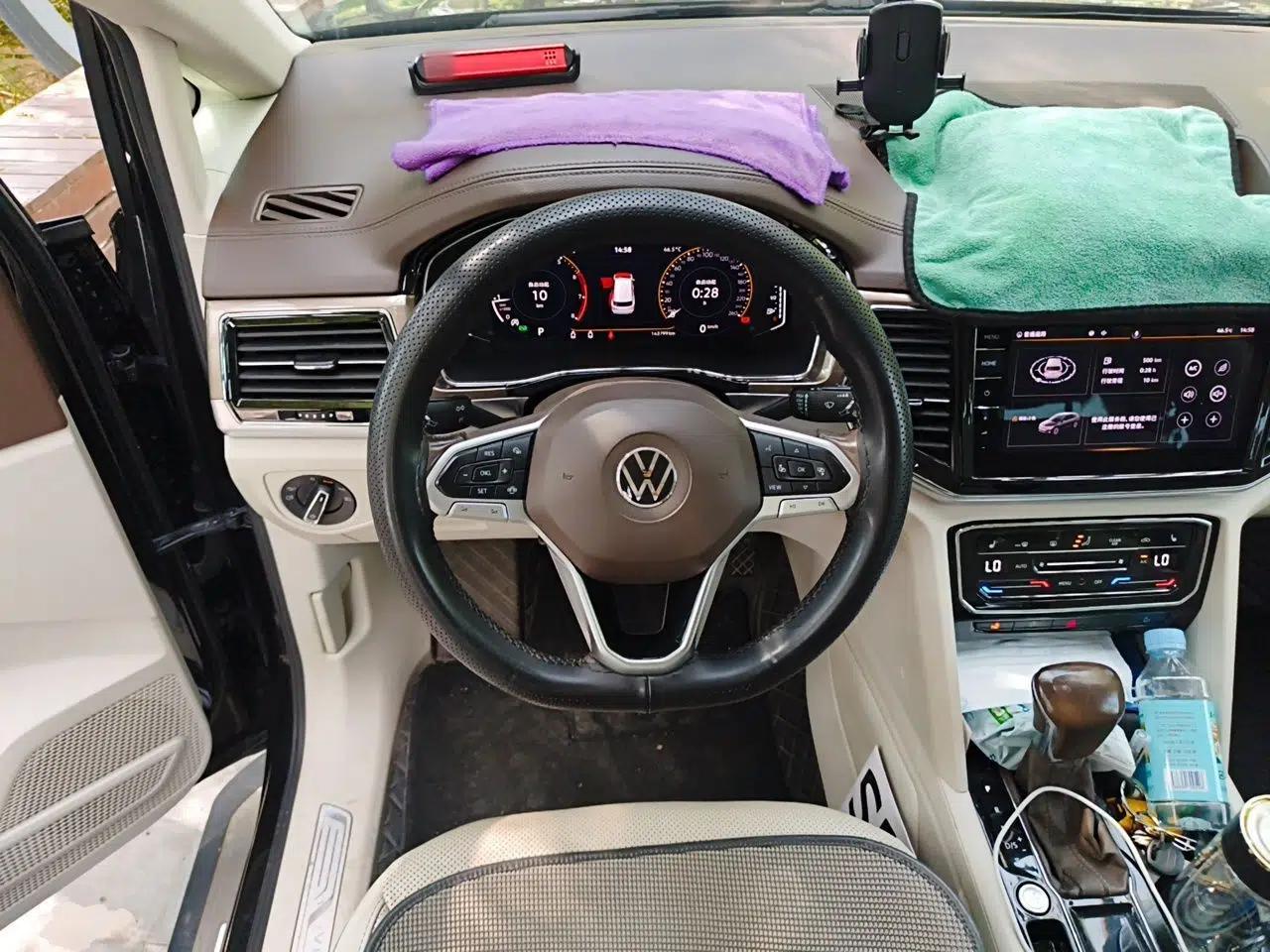 Volkswagen Viloran 2020 330TSI Luxury Edition — миниатюра 10