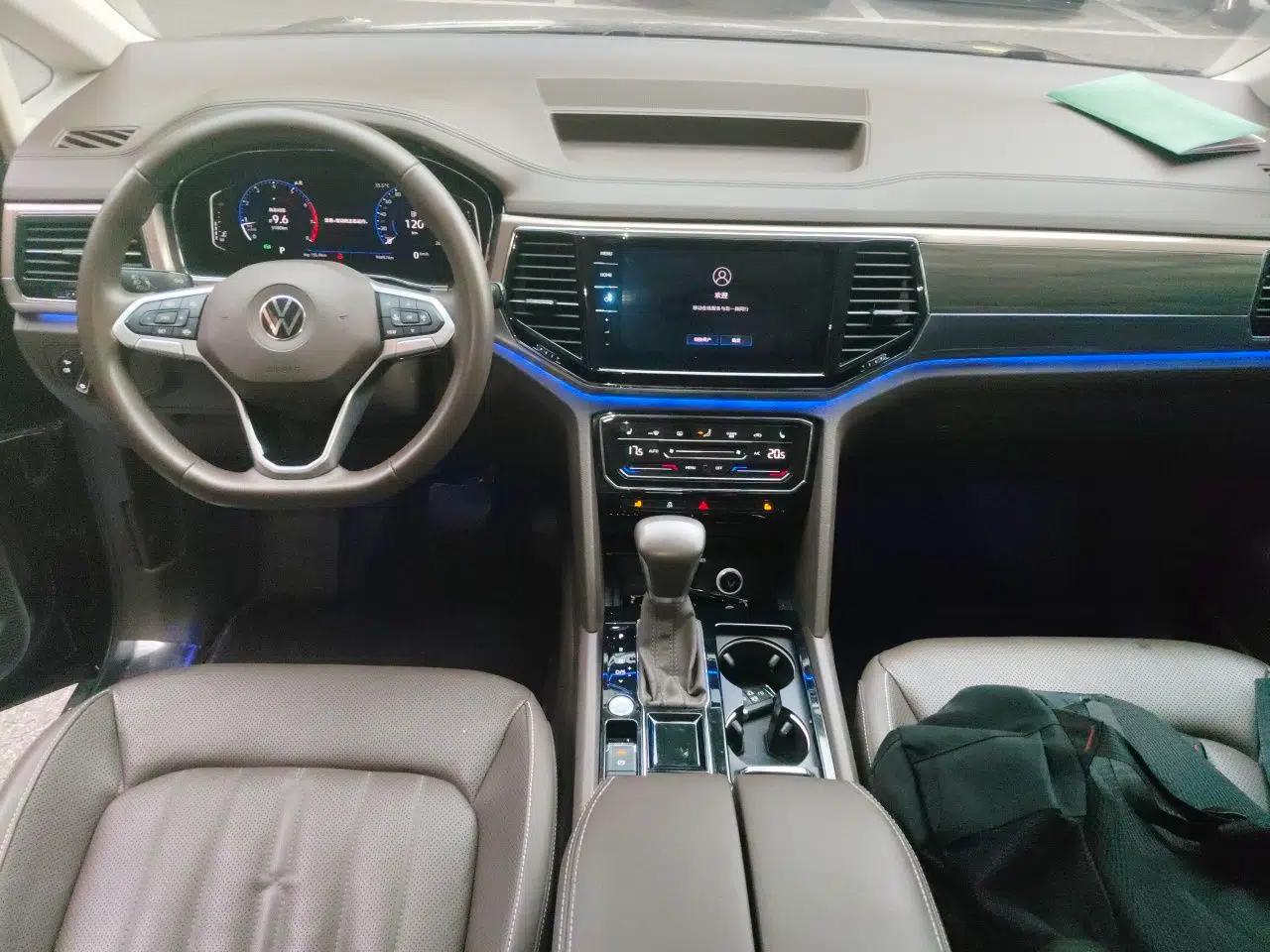 Volkswagen Viloran 2020 330TSI Luxury Edition — миниатюра 9