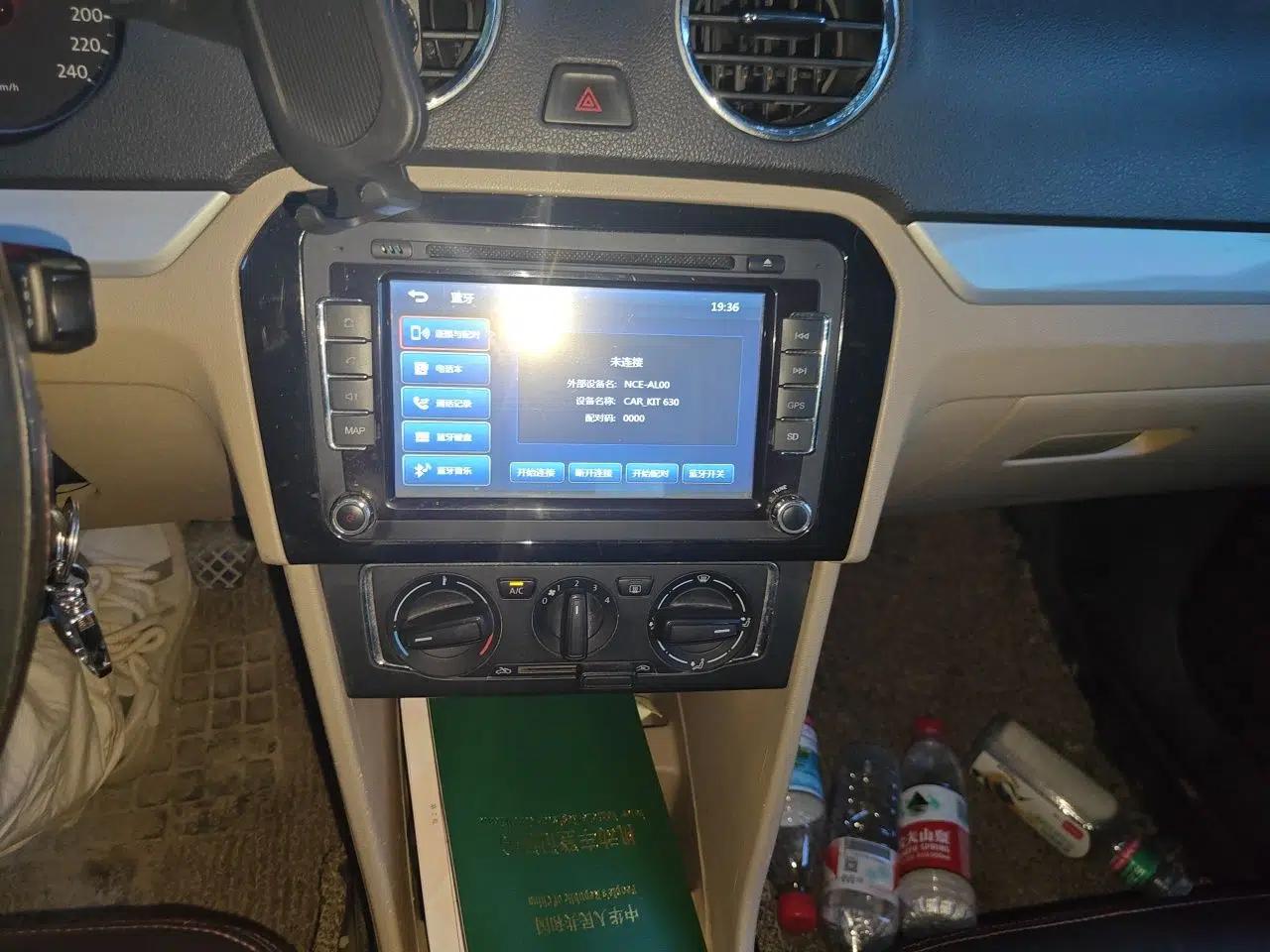 Volkswagen Jetta 2015 1.6L Manual Comfort Model — миниатюра 13