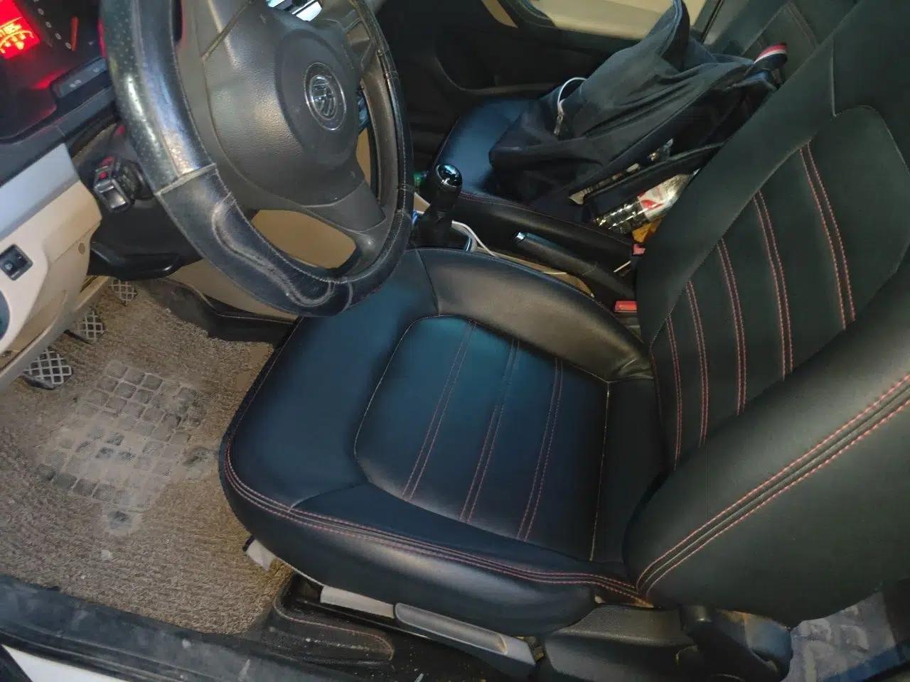 Volkswagen Jetta 2015 1.6L Manual Comfort Model — миниатюра 15