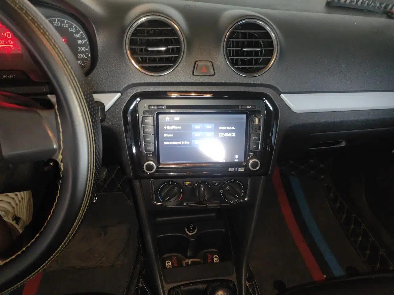 Volkswagen Jetta 2013 1.4L Manual Comfort Model — миниатюра 13