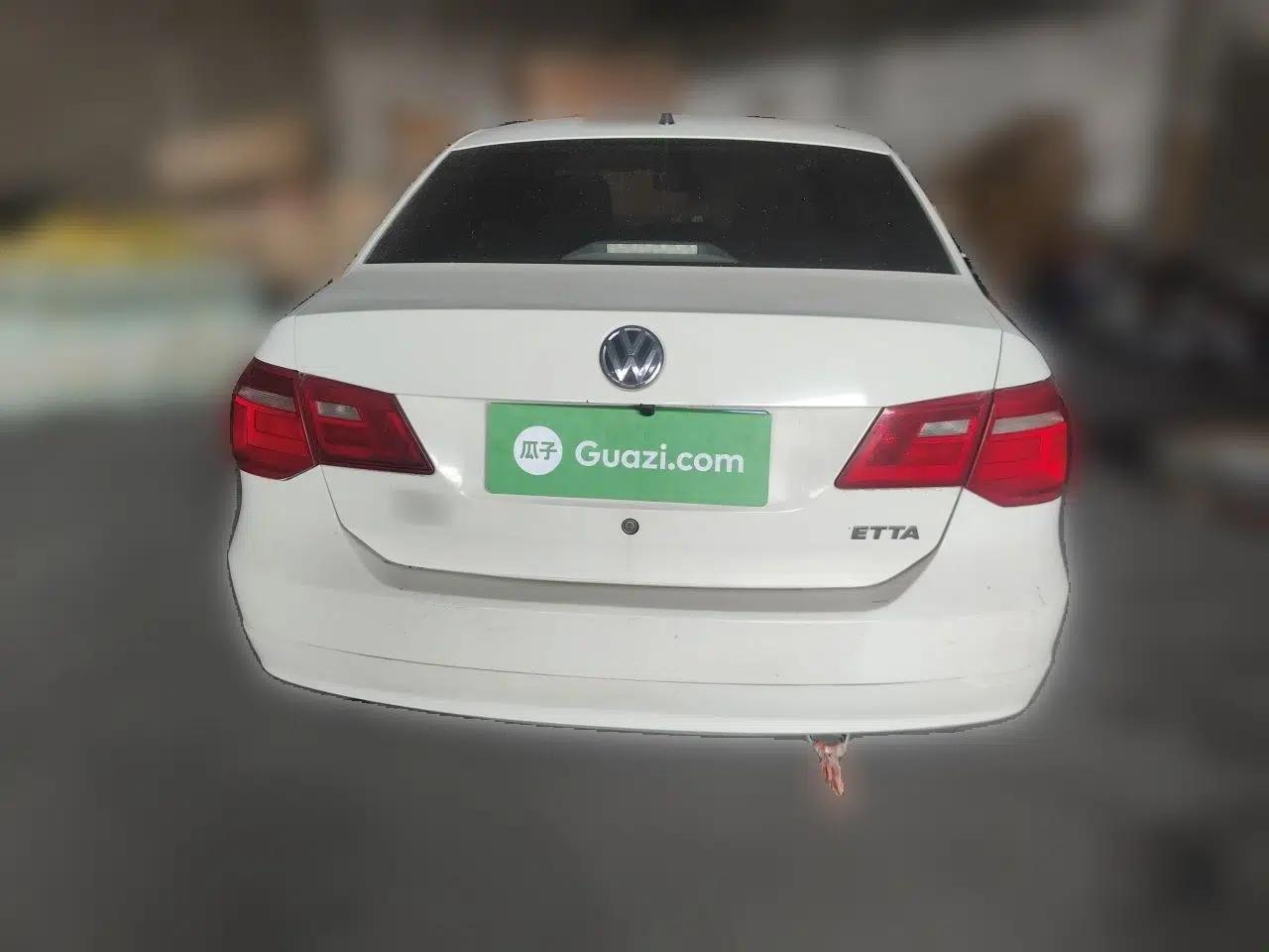 Volkswagen Jetta 2013 1.4L Manual Comfort Model — миниатюра 5