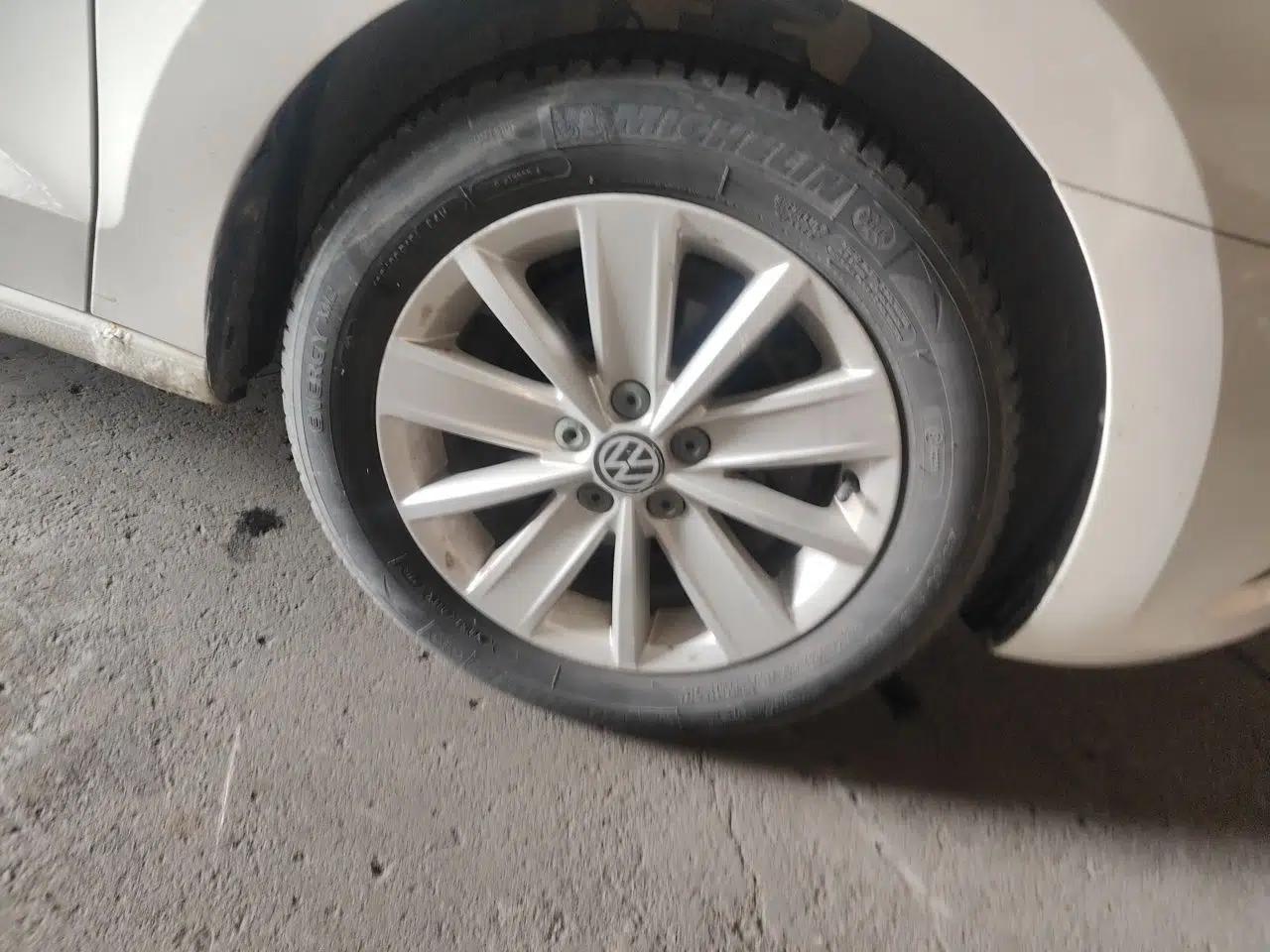 Volkswagen Jetta 2013 1.4L Manual Comfort Model — миниатюра 8