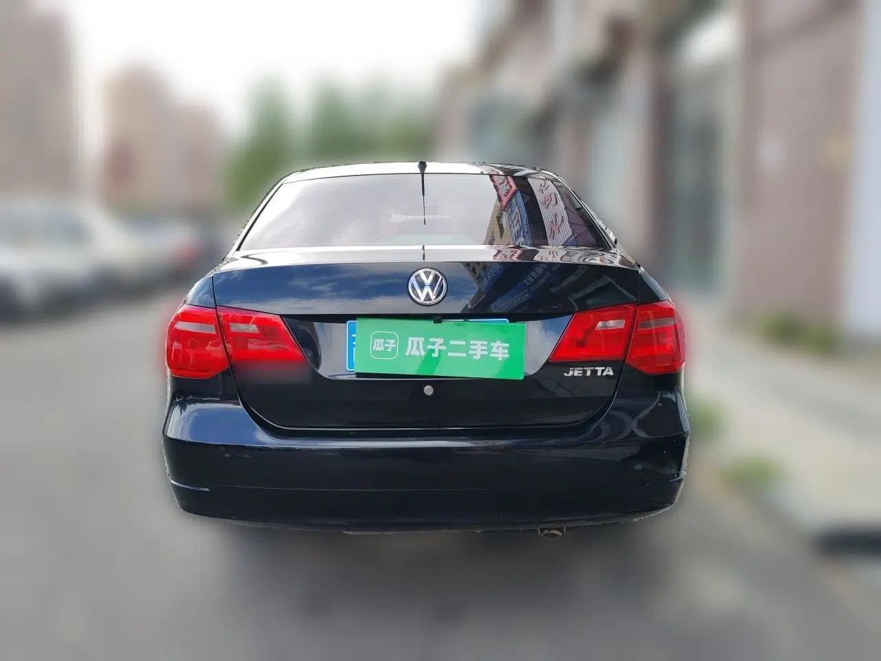Volkswagen Jetta 2013 1.4L Manual Comfort Model — миниатюра 5
