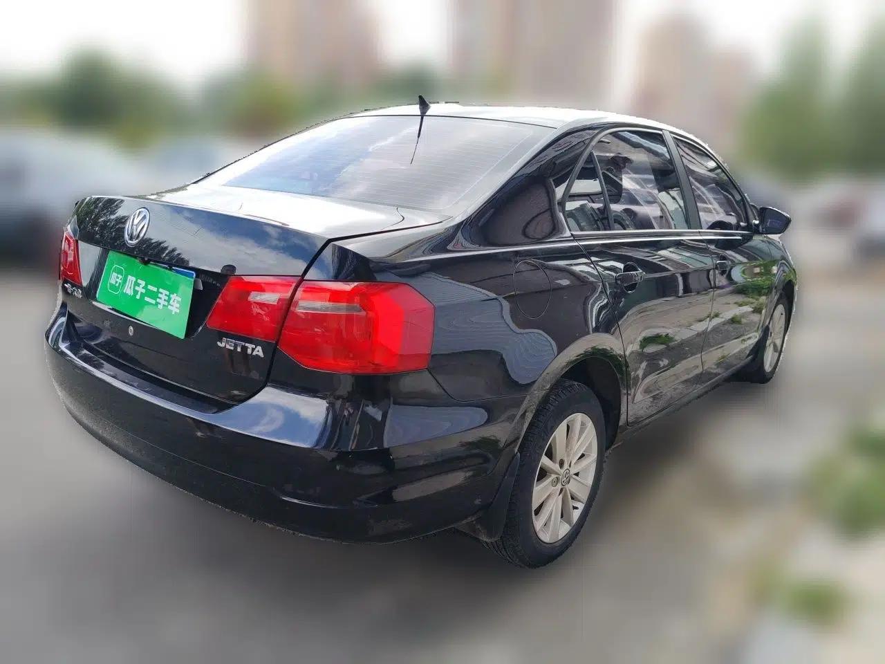 Volkswagen Jetta 2013 1.4L Manual Comfort Model — миниатюра 6