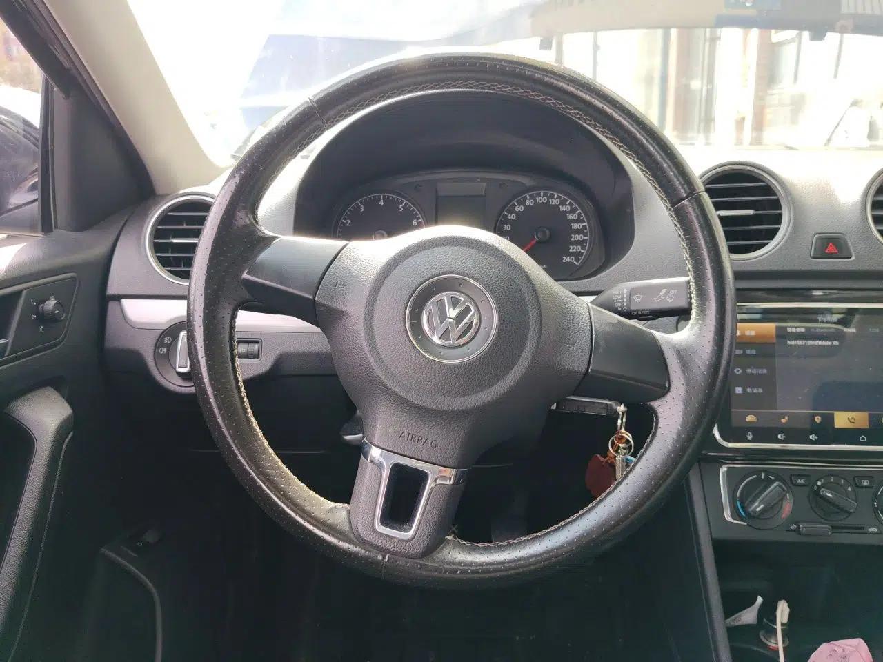 Volkswagen Jetta 2013 1.4L Manual Comfort Model — миниатюра 10
