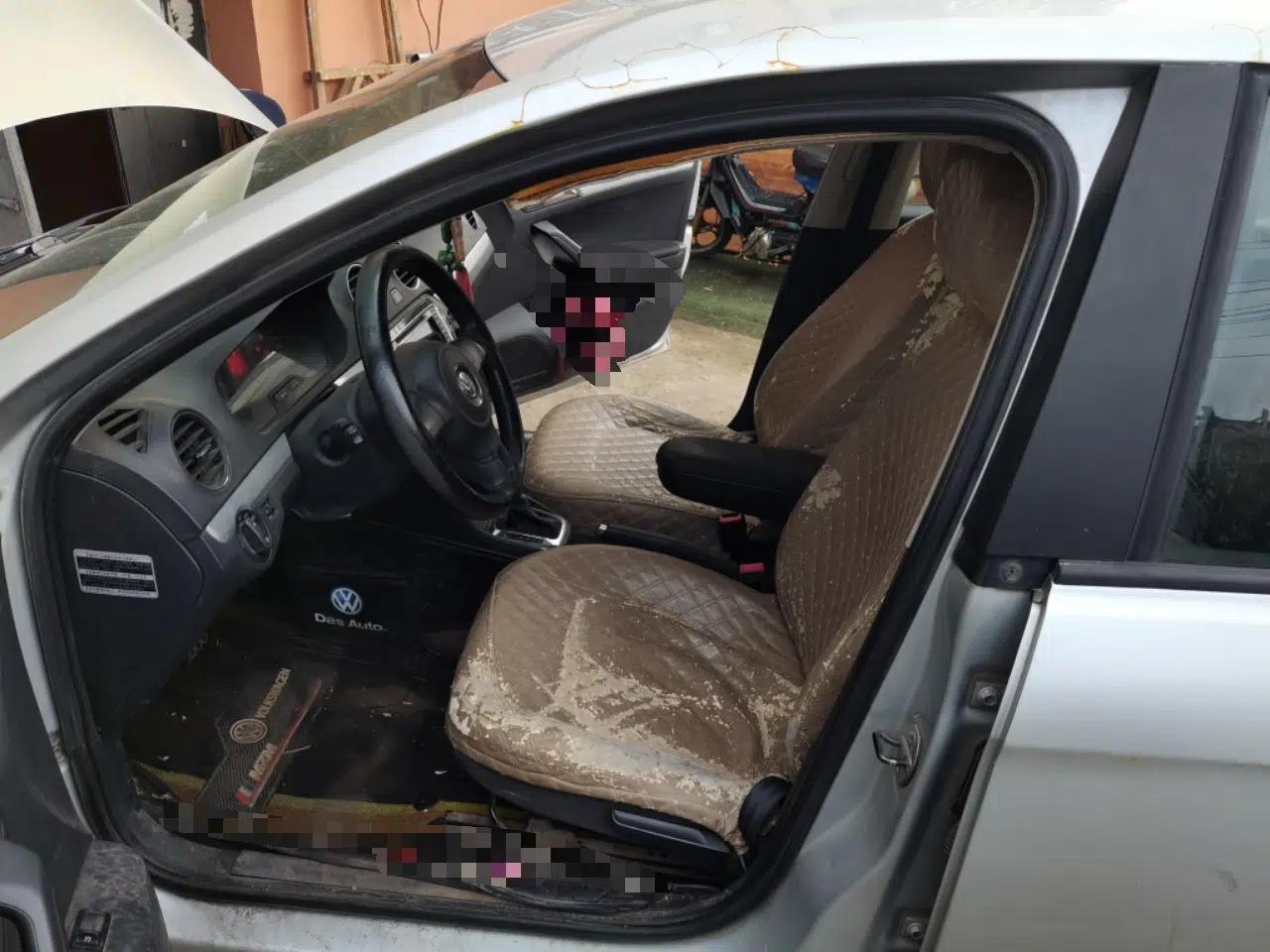 Volkswagen Jetta 2013 1.6L Automatic Comfort Model — миниатюра 15