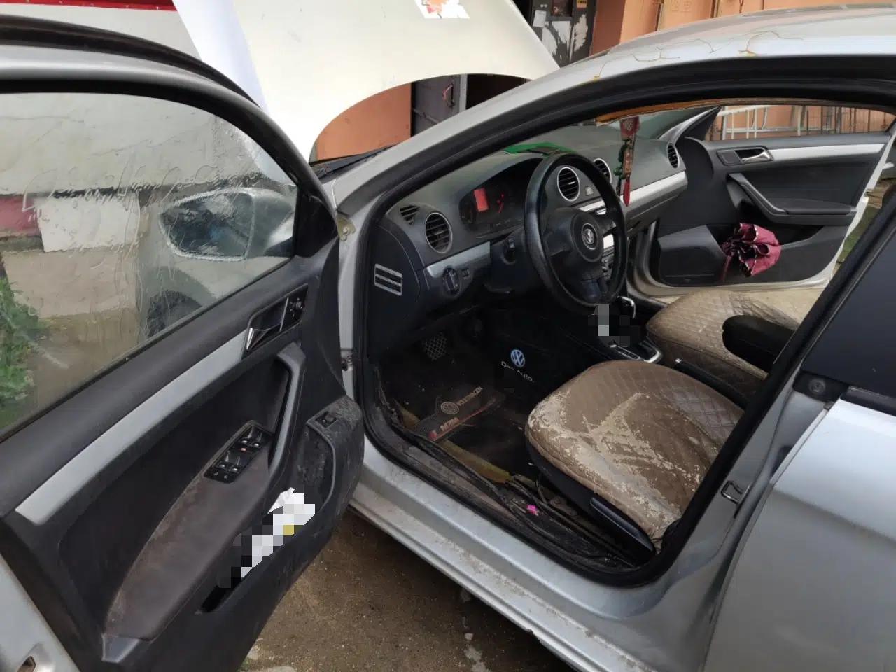 Volkswagen Jetta 2013 1.6L Automatic Comfort Model — миниатюра 16