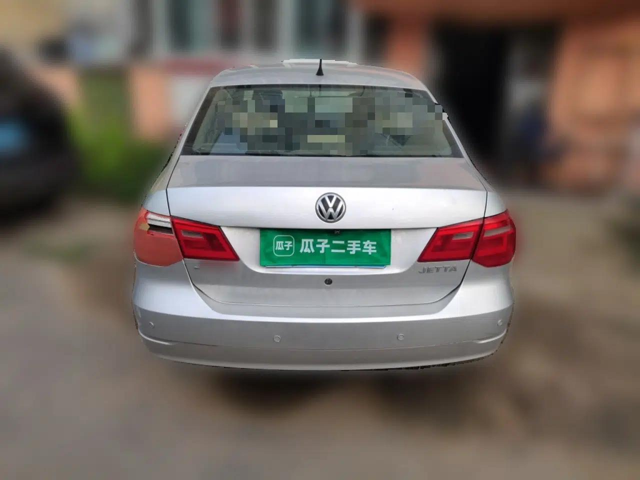 Volkswagen Jetta 2013 1.6L Automatic Comfort Model — миниатюра 5