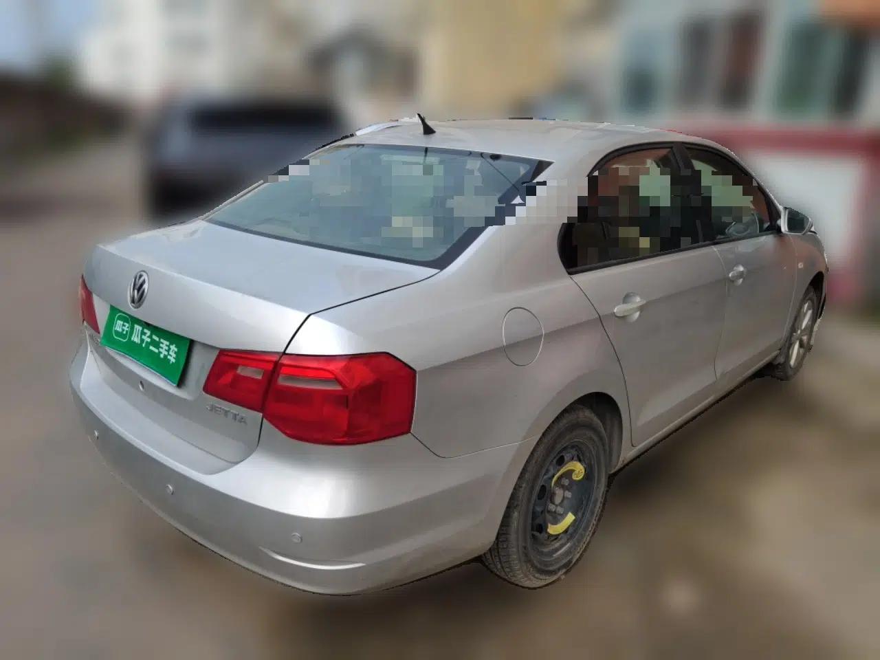 Volkswagen Jetta 2013 1.6L Automatic Comfort Model — миниатюра 6