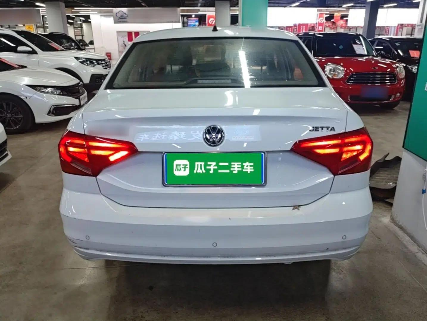 Volkswagen Jetta 2019 Dream Edition 1.4L Manual Fashion Version — миниатюра 5