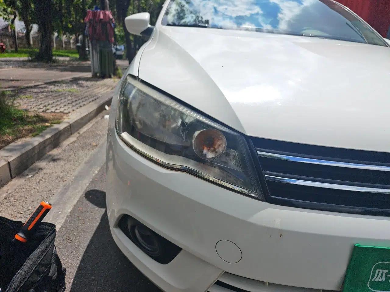 Volkswagen Jetta 2015 1.6L Manual Comfort Model — миниатюра 7