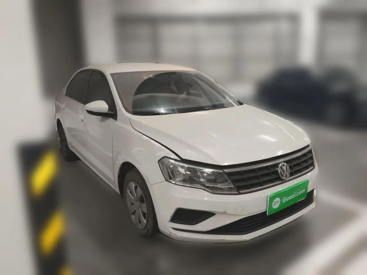 Volkswagen Jetta 2017 1.4L Manual Fashion Edition — миниатюра 3