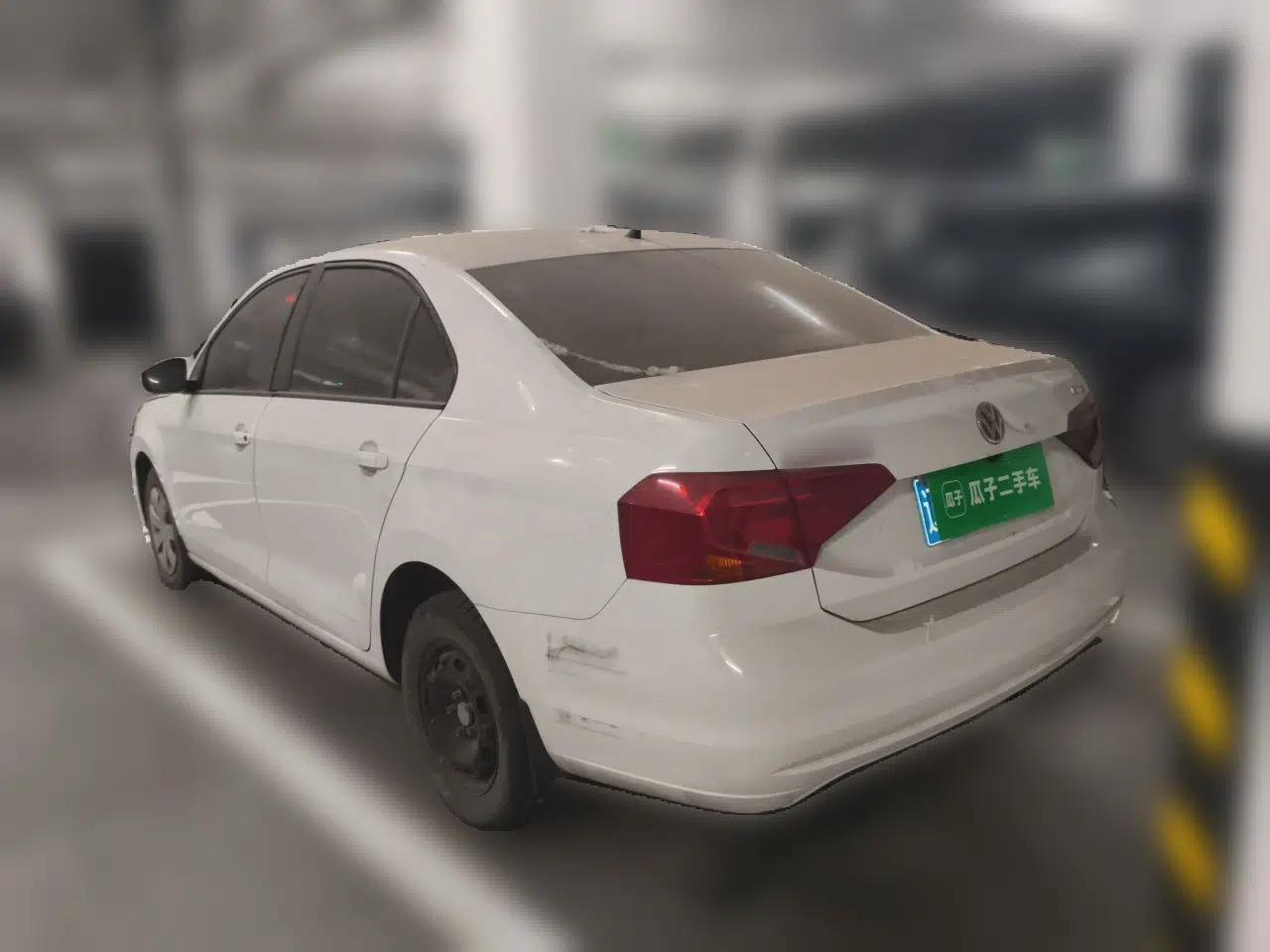 Volkswagen Jetta 2017 1.4L Manual Fashion Edition — миниатюра 4