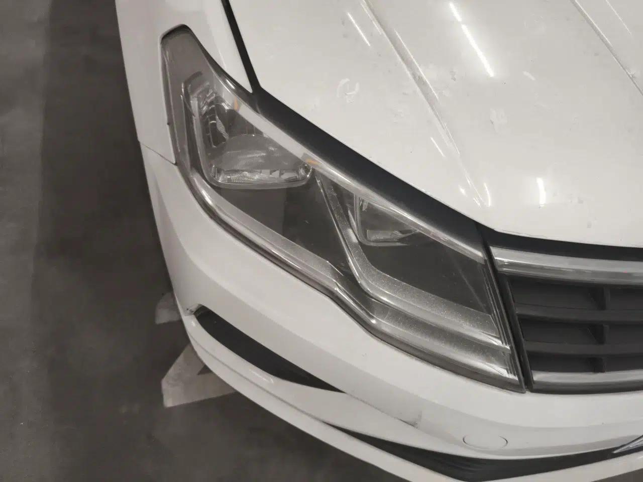 Volkswagen Jetta 2017 1.4L Manual Fashion Edition — миниатюра 7