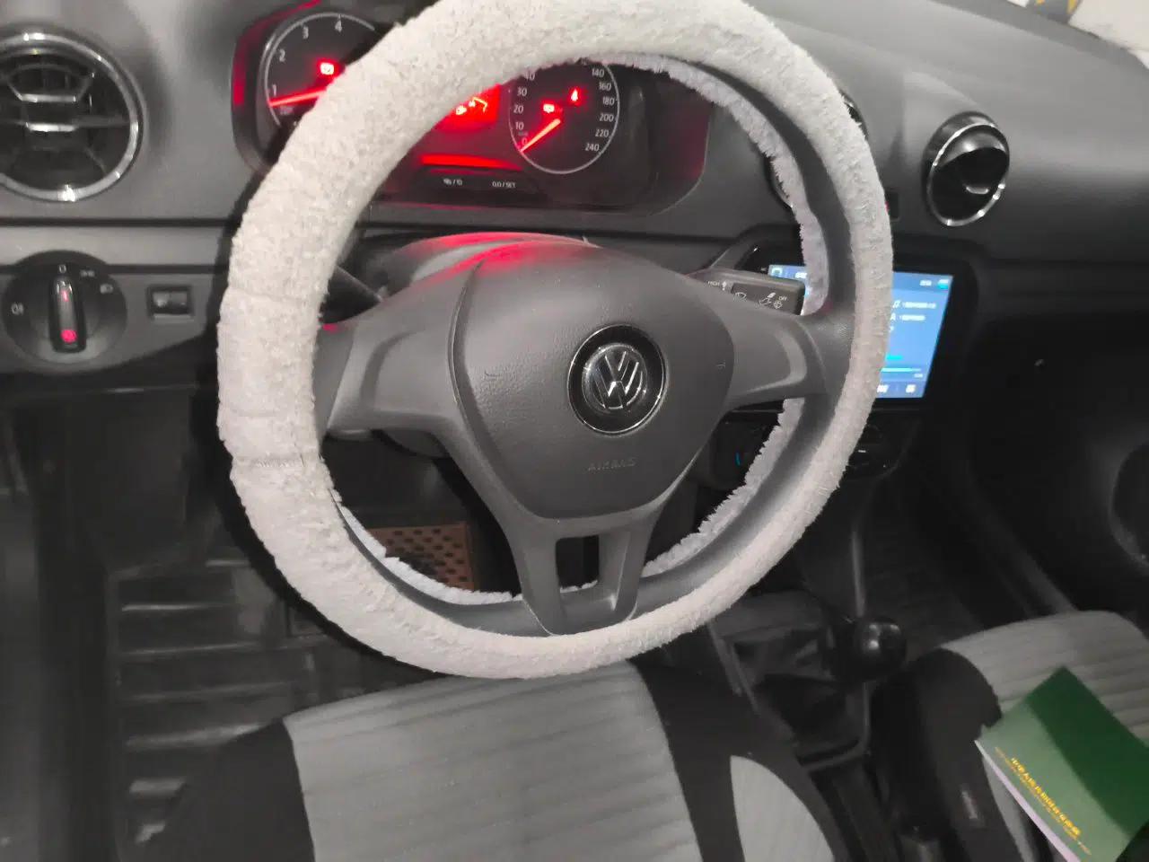 Volkswagen Jetta 2017 1.4L Manual Fashion Edition — миниатюра 10
