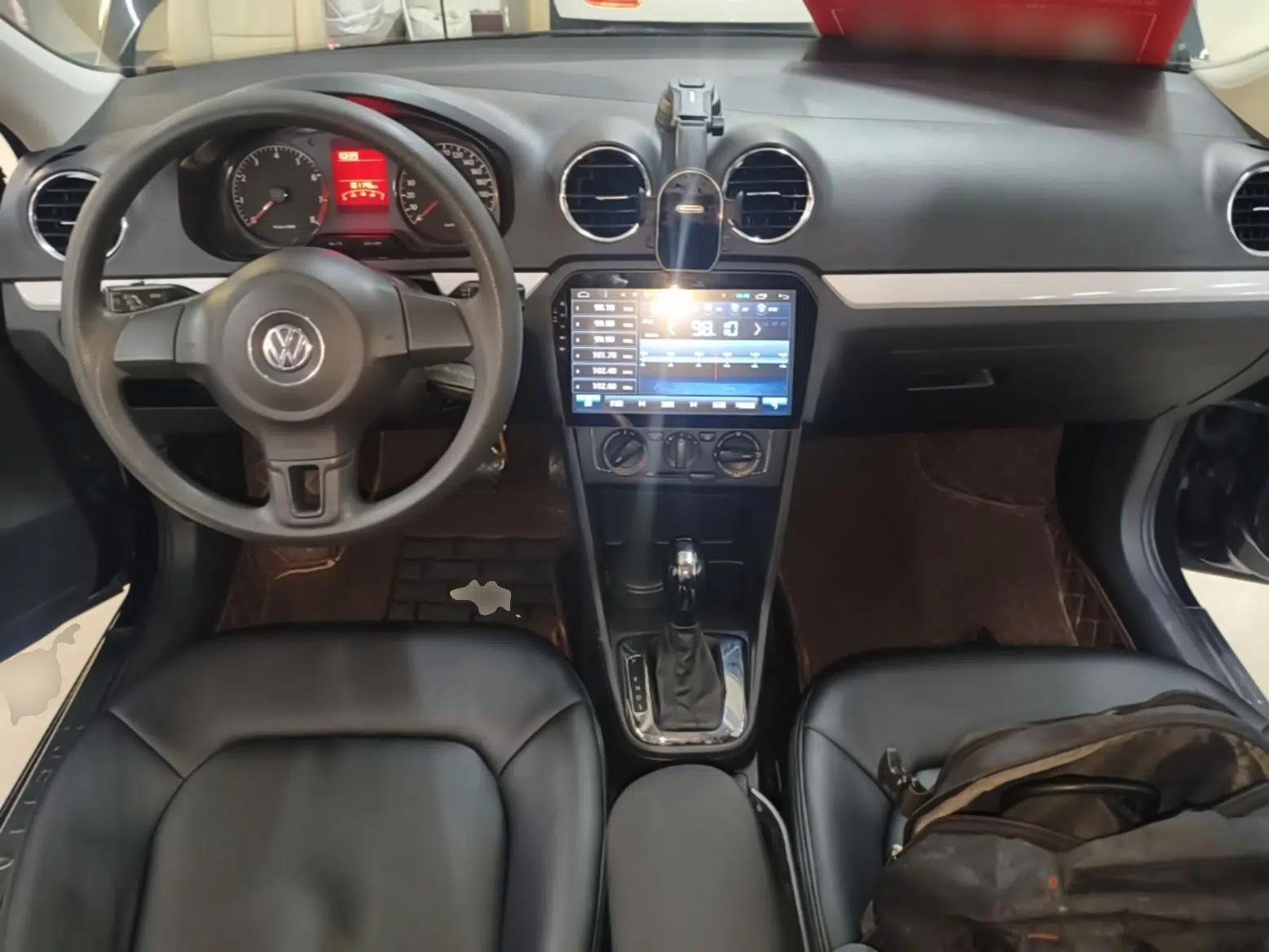 Volkswagen Jetta 2015 1.6L Automatic Comfort Model — миниатюра 12