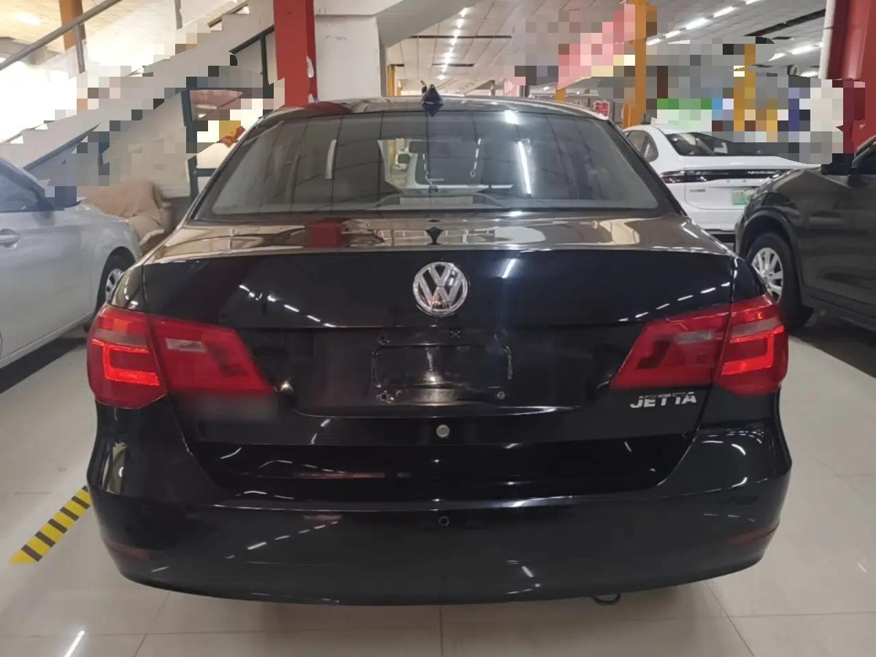 Volkswagen Jetta 2015 1.6L Automatic Comfort Model — миниатюра 5