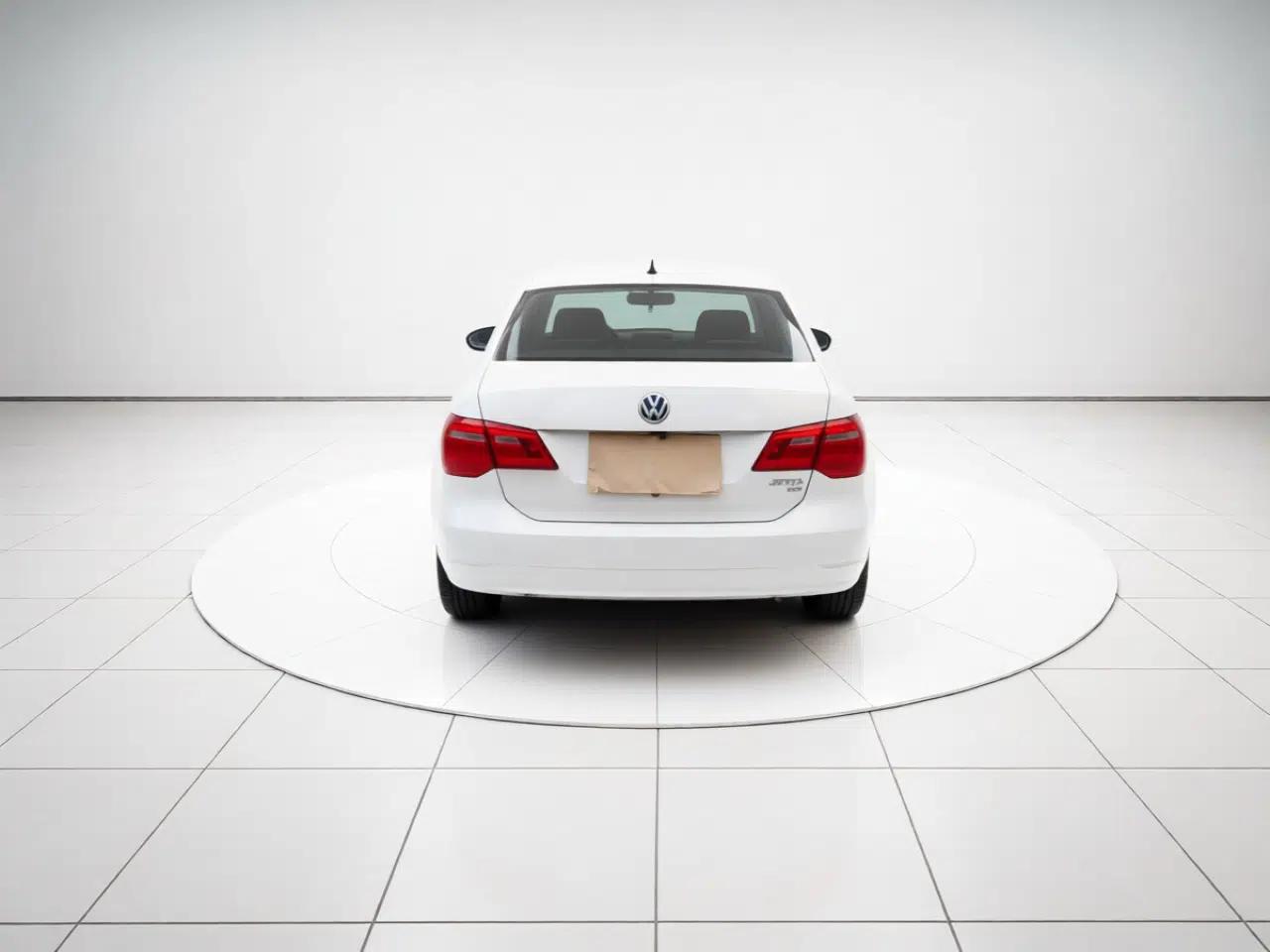 Volkswagen Jetta 2015 Value Edition 1.6L Automatic Fashion Version — миниатюра 5