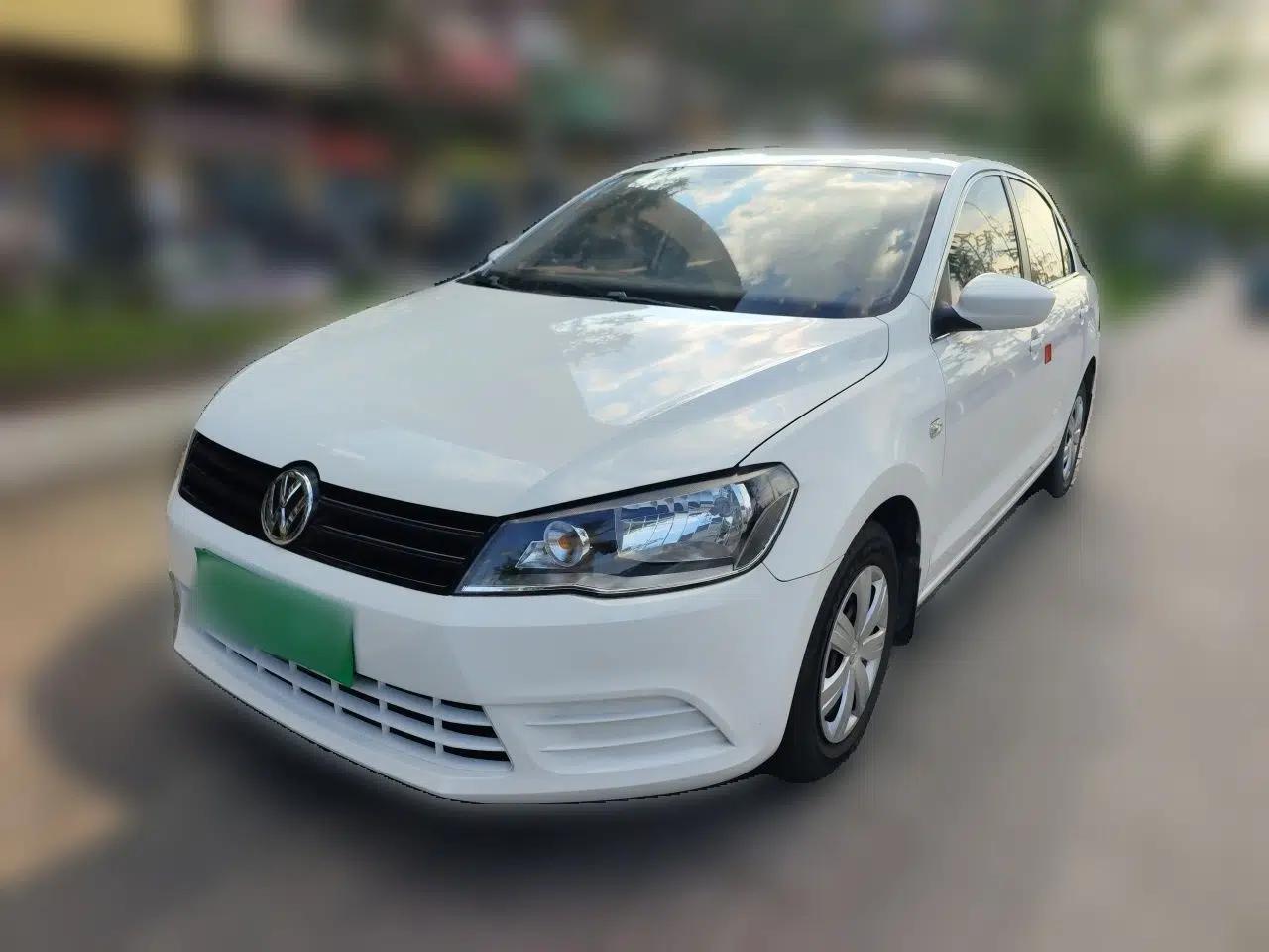 Volkswagen Jetta 2015 Zhuihui Edition 1.4L Manual Fashion Model — миниатюра 1