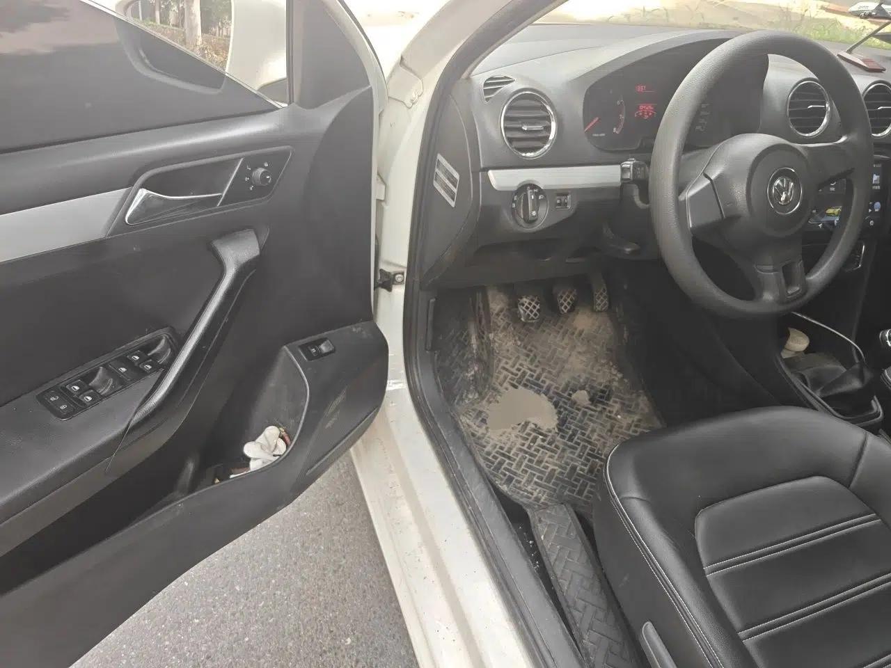Volkswagen Jetta 2015 1.4L Manual Comfort Model — миниатюра 16