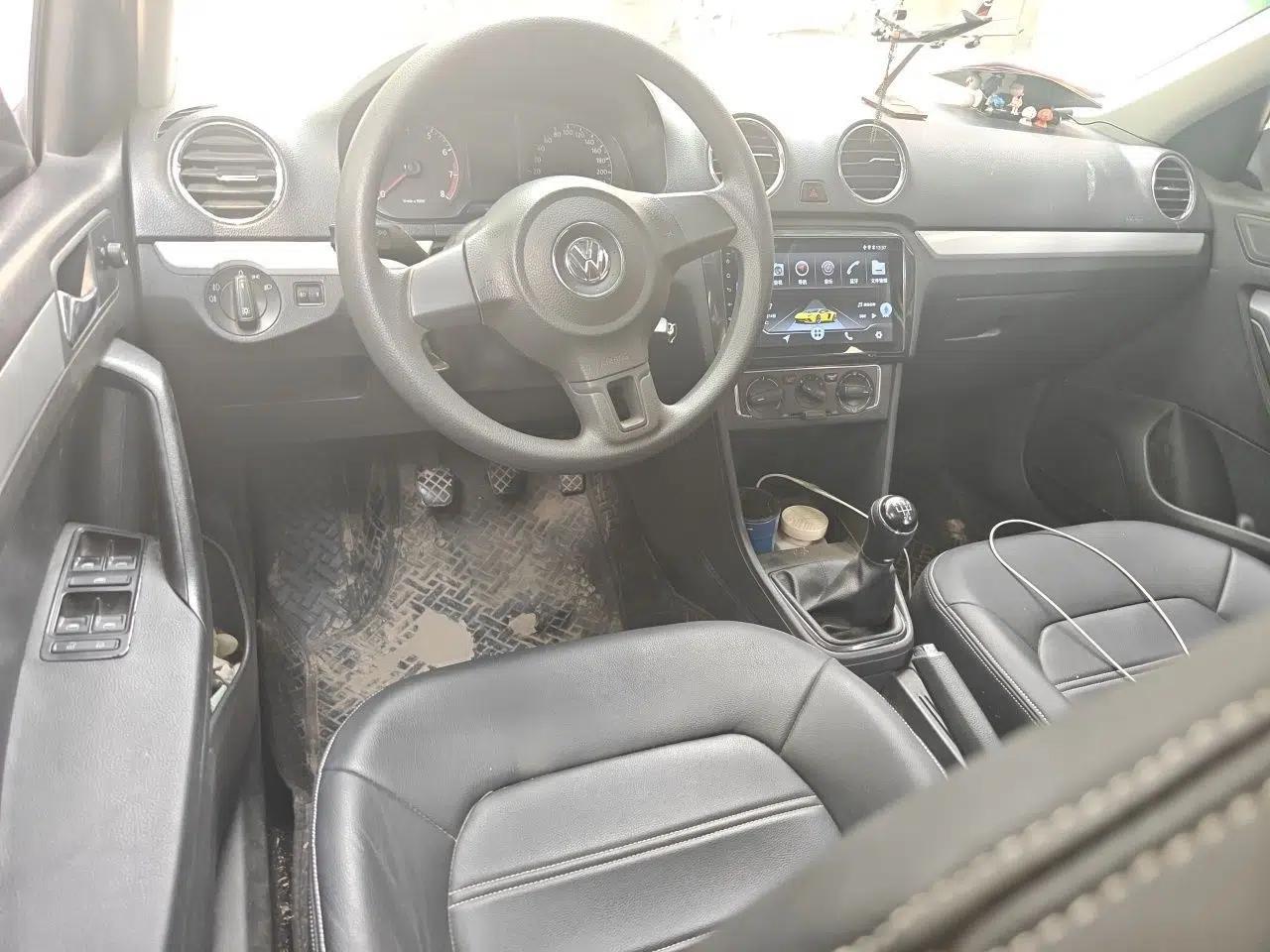 Volkswagen Jetta 2015 1.4L Manual Comfort Model — миниатюра 9