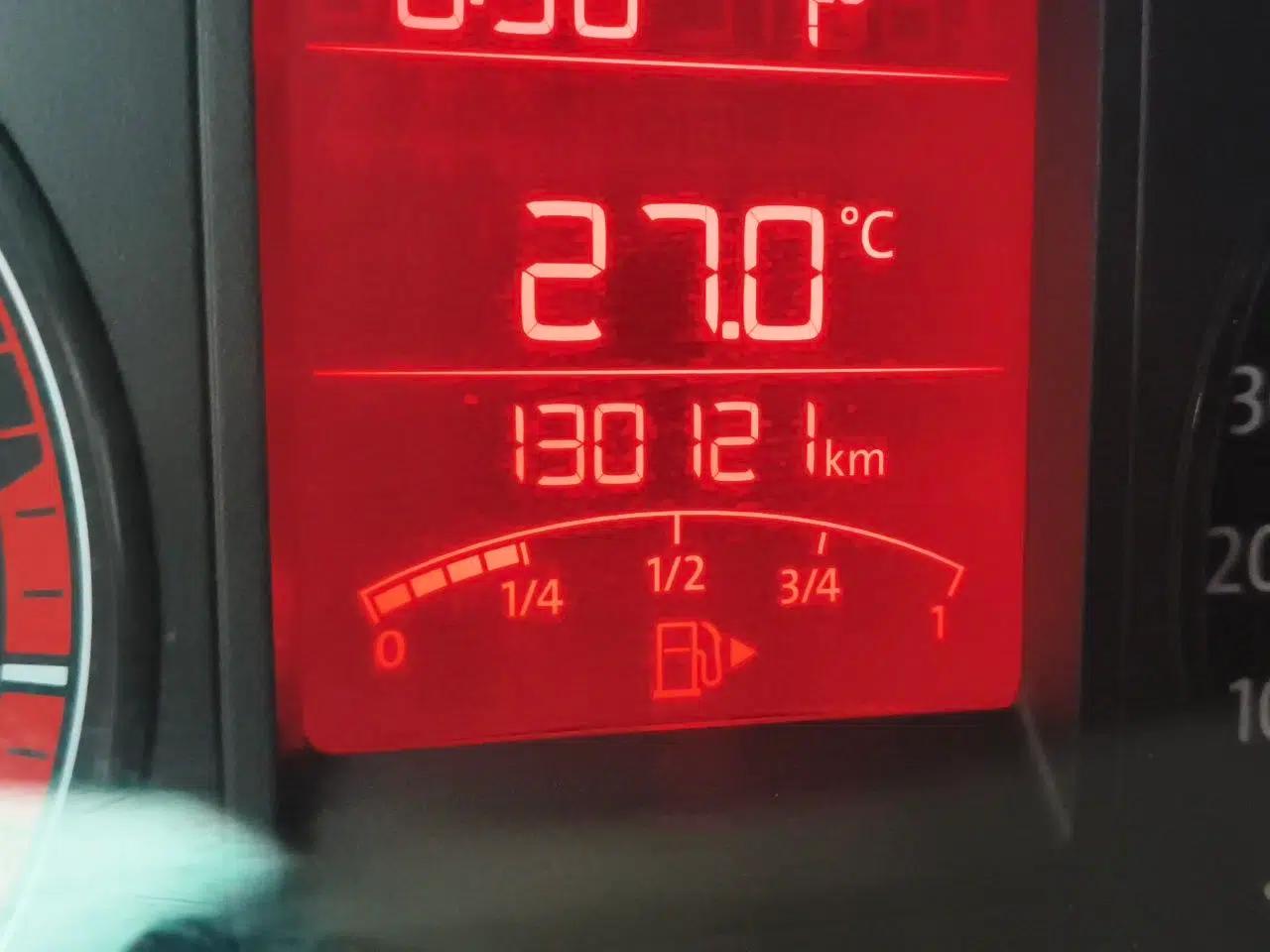Volkswagen Jetta 2015 Value Edition 1.6L Automatic Fashion Version — миниатюра 12