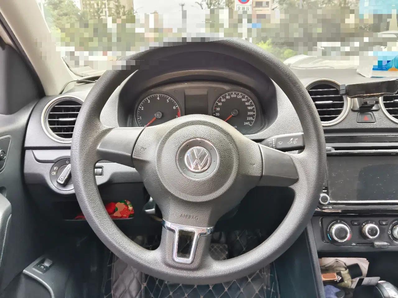 Volkswagen Jetta 2015 Value Edition 1.6L Automatic Fashion Version — миниатюра 10