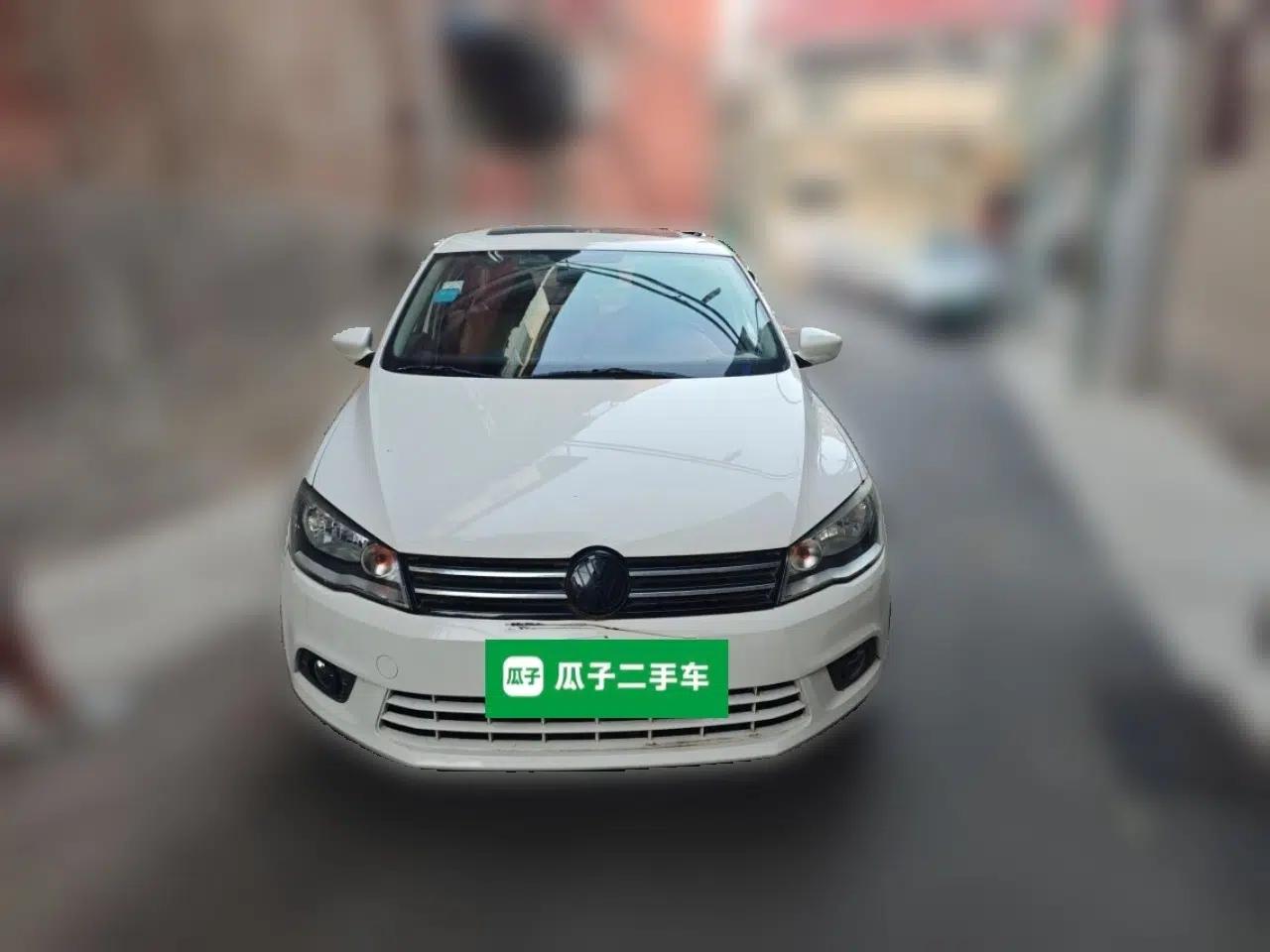 Volkswagen Jetta 2013 1.6L Manual Comfort Model — миниатюра 2