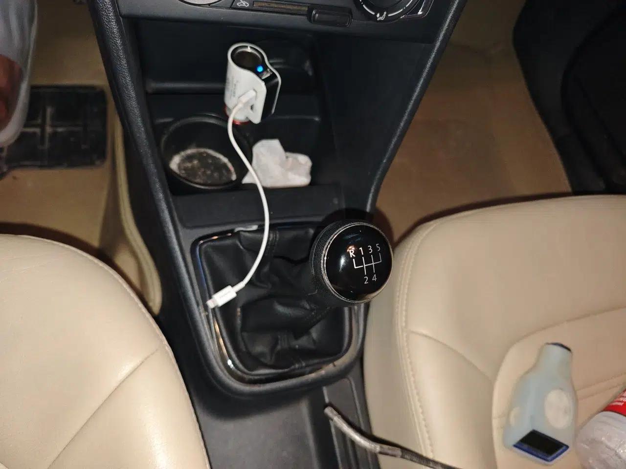Volkswagen Jetta 2013 1.6L Manual Comfort Model — миниатюра 14