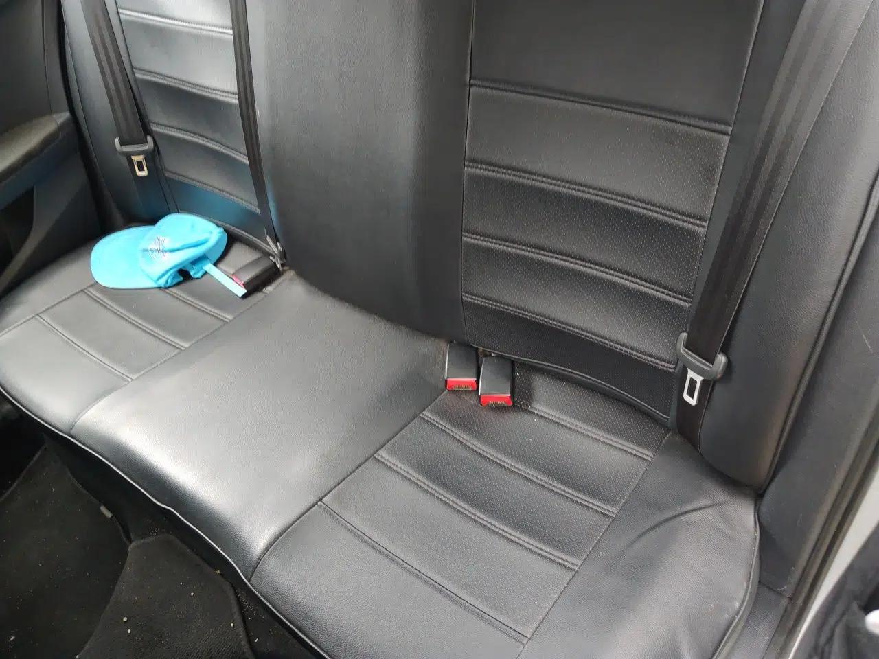 Volkswagen Jetta 2015 1.6L Manual Comfort Model — миниатюра 14