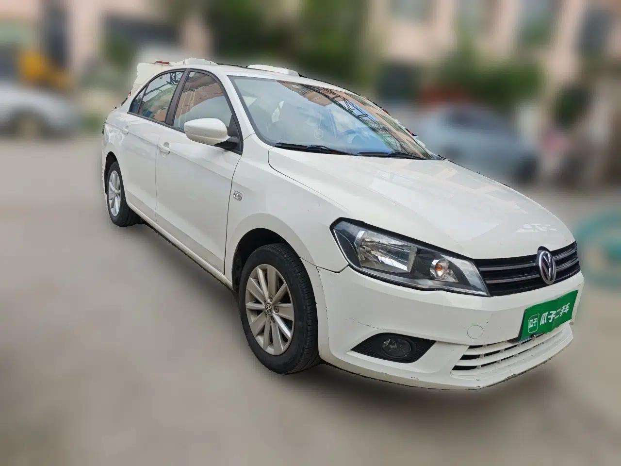 Volkswagen Jetta 2013 1.6L Manual Comfort Model — миниатюра 3