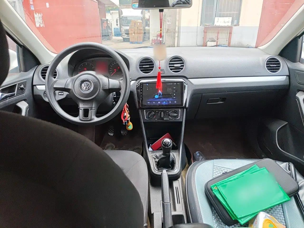 Volkswagen Jetta 2013 1.6L Manual Comfort Model — миниатюра 9